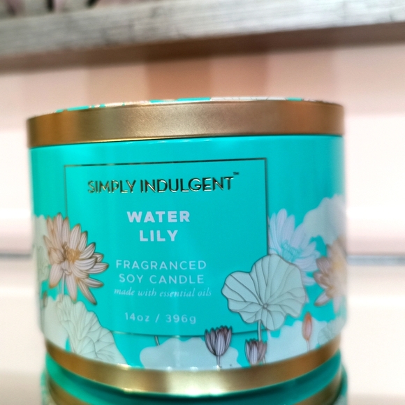 SIMPLY INDULGENT 3-Piece Fragranced Candle Set - Picture 8 of 14